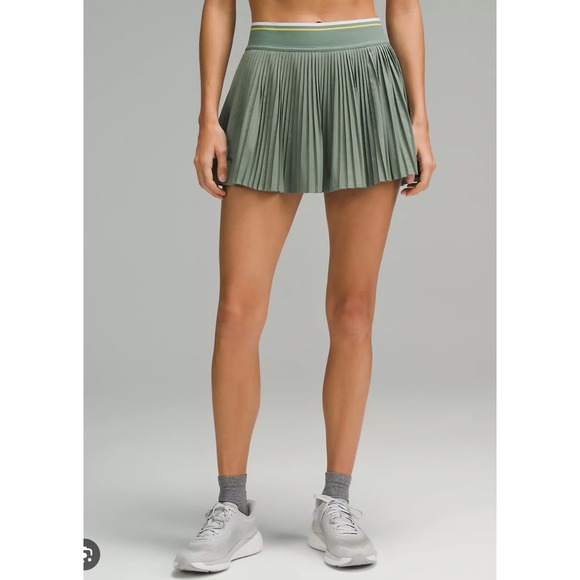 lululemon athletica Dresses & Skirts - Lululemon Varsity High Rise Pleated Tennis Skirt Tipping Stripe Sz 0 NWT